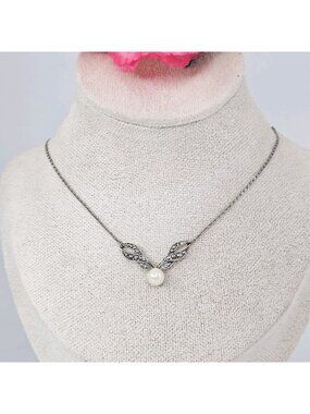 Vintage AVON Fx Pearl Pendant Silver Tone Chain Necklace 70s/80s Choker Jewelry